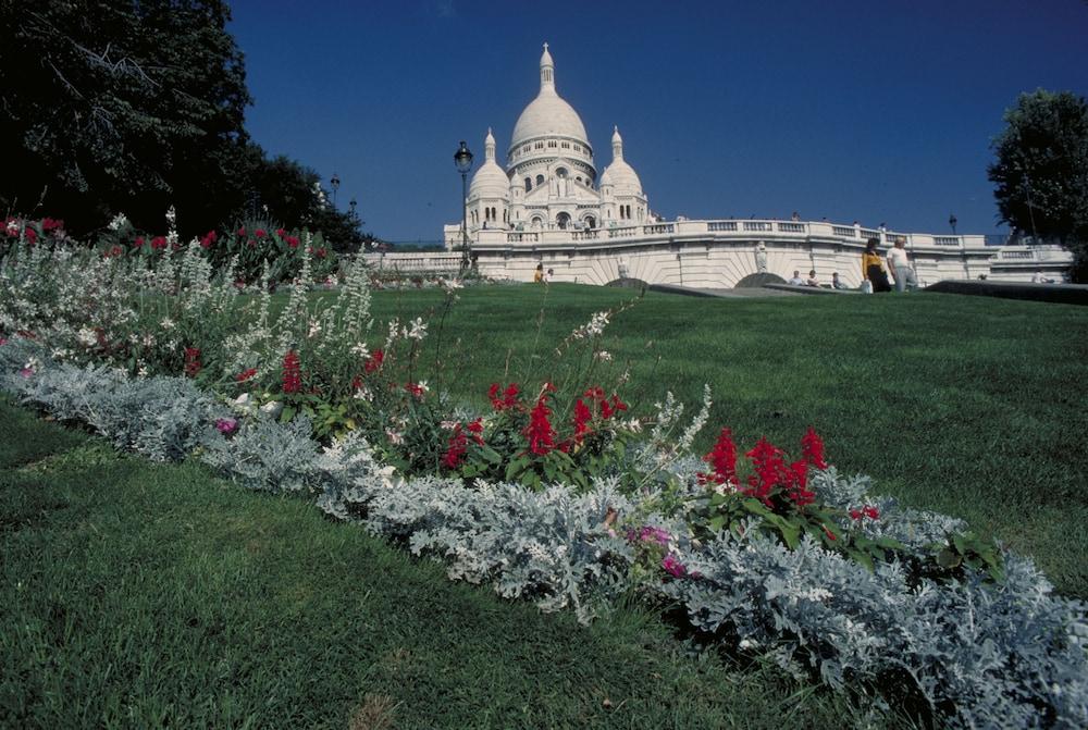 Mercure Paris Butte Montmartre Basilique Exterior photo