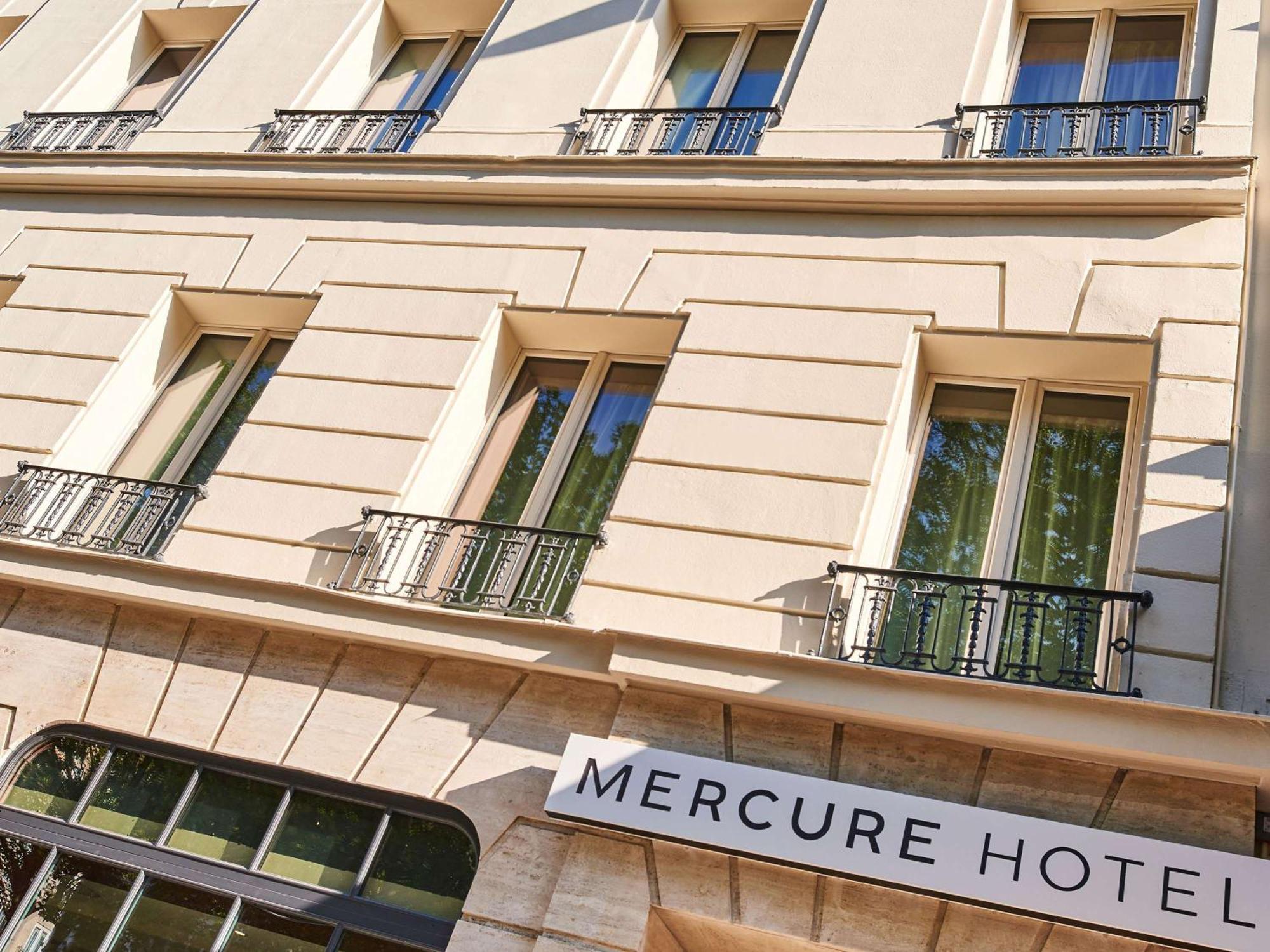 Mercure Paris Butte Montmartre Basilique Exterior photo