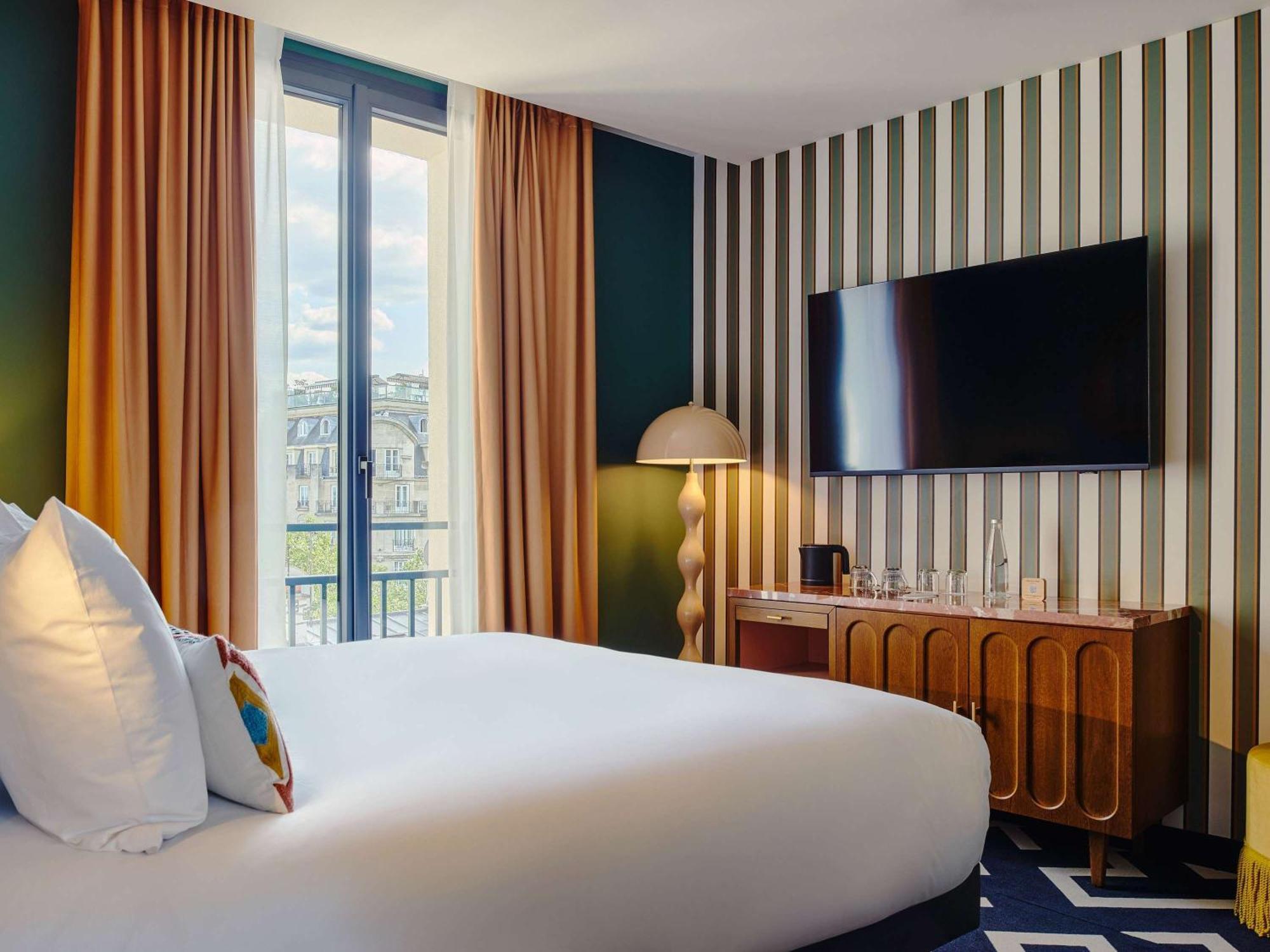 Mercure Paris Butte Montmartre Basilique Exterior photo